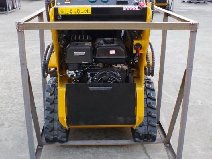 2025-agt-industrial-mx-mrt14-stand-on-mini-skid-steer-loader,-15hp-rato-gasoline-engine,-unused-image-5