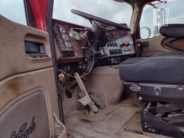 2006-international-paystar-5900-image-14