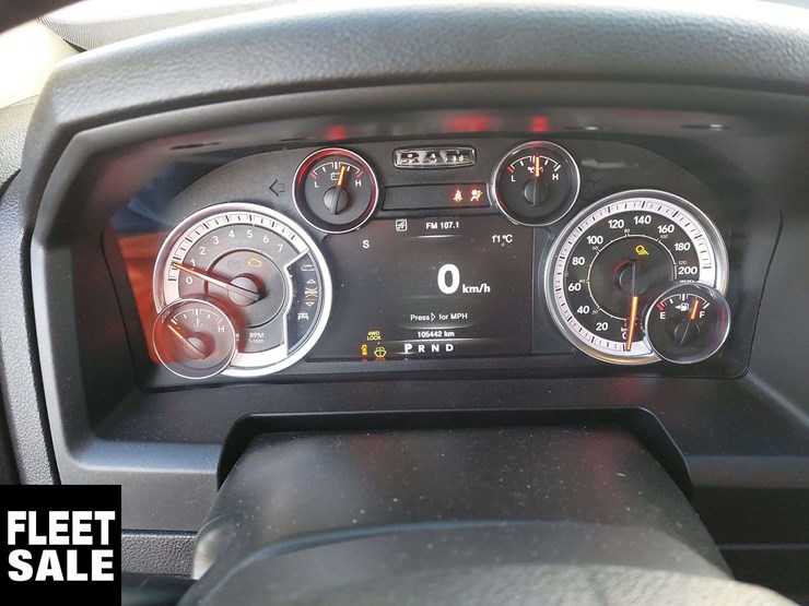 2023-ram-1500-classic-image-19