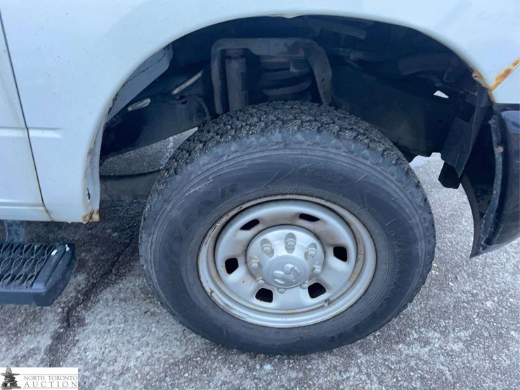 2015-dodge-2500-image-23