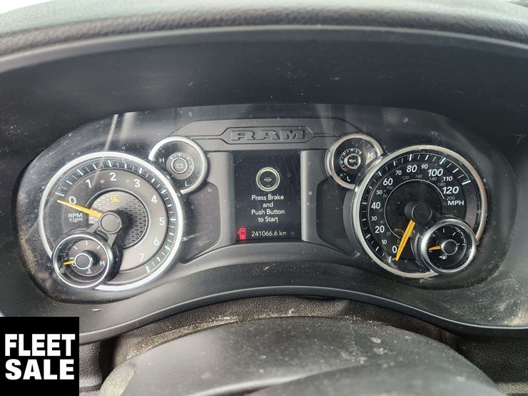 2019-dodge-2500-image-13