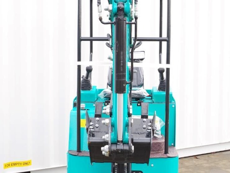 2025-cfg-industrial-h15r-mini-excavator-w/-pilot-system,-gasoline-engine,-unused-image-4