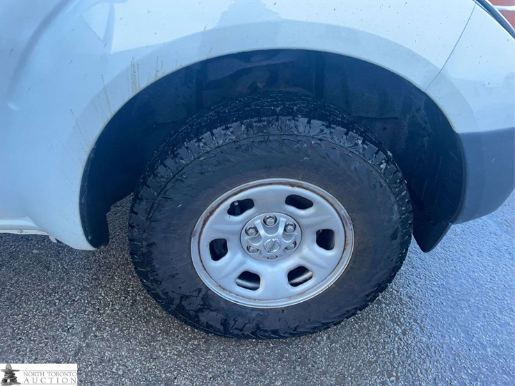 2017-nissan-frontier-image-22