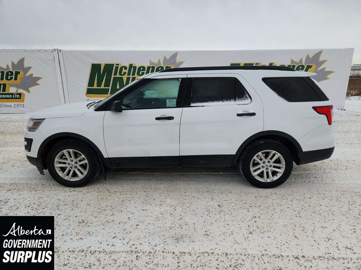 2017-ford-explorer-image-6