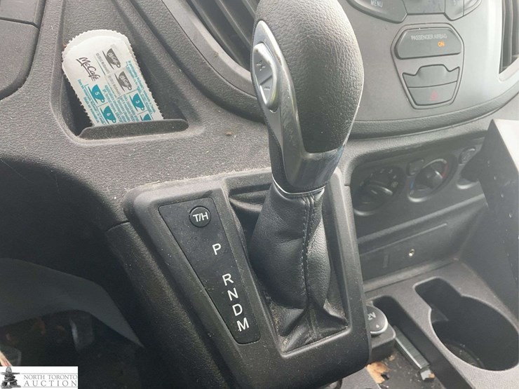 2016-ford-transit-image-16