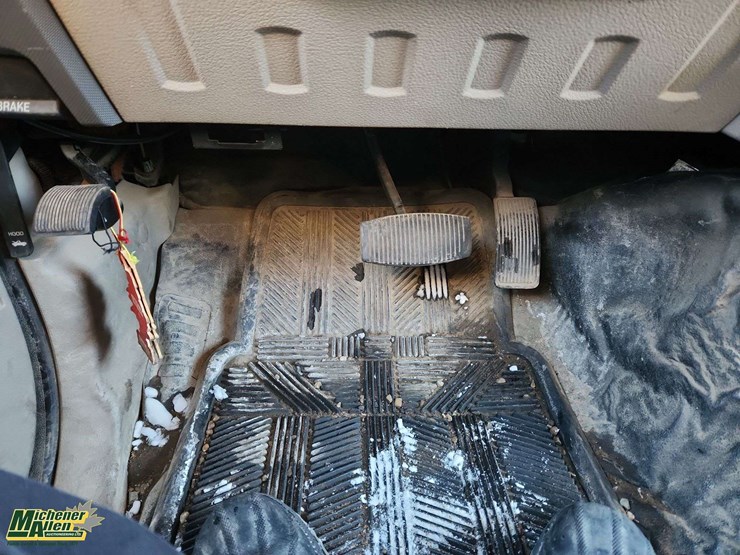 2008-ford-f550-image-23