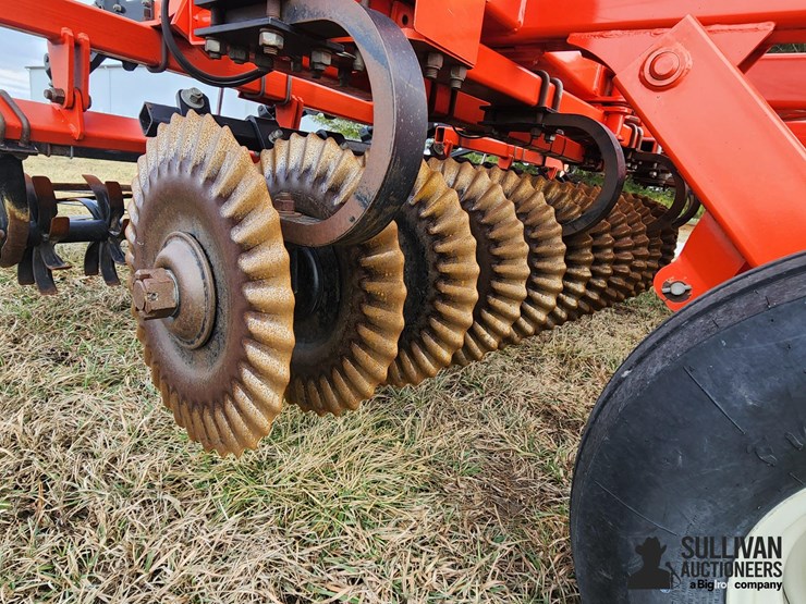 2013-kuhn-krause-excelerator-8000-image-14