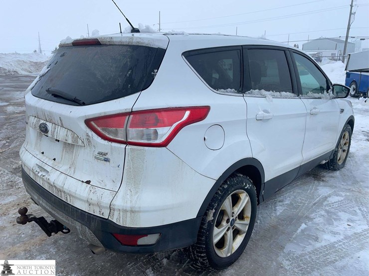 2015-ford-escape-image-5