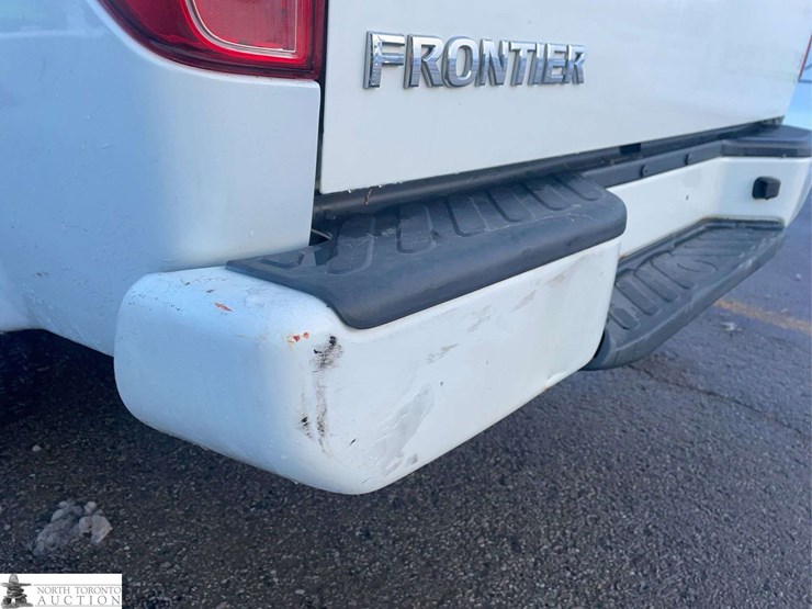 2017-nissan-frontier-image-29