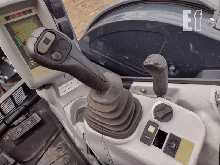 hitachi-zx50u-5n-image-8