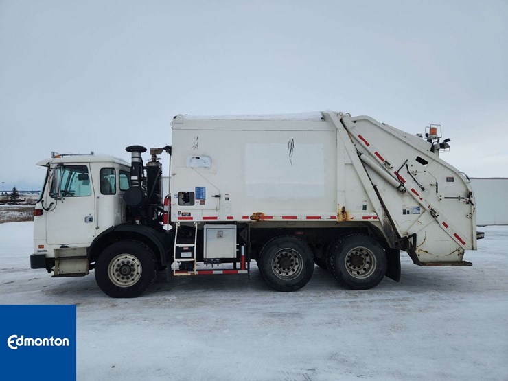 2010-autocar-xpeditor-image-6