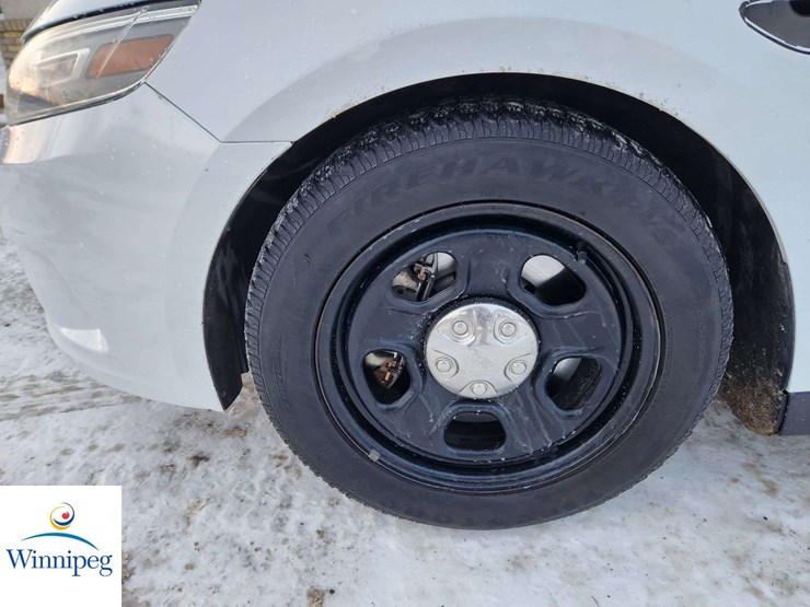 2014-ford-taurus-police-image-11