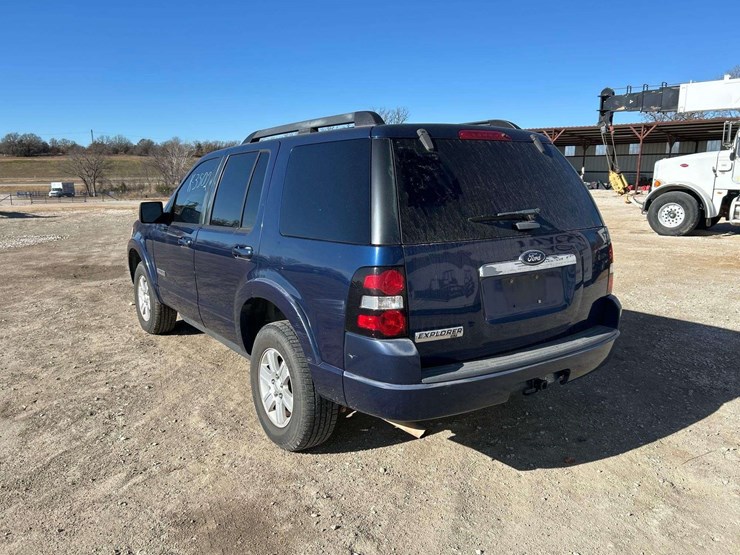 2008-ford-explorer-image-2