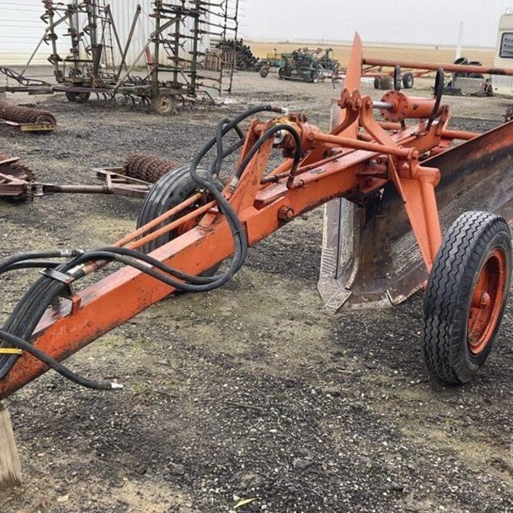 YONKERS-JOHNSON 300A Pull V-Ditcher