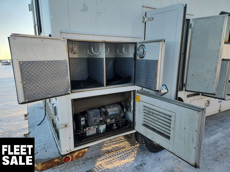 2006-ford-f550-image-38