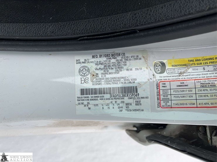 non-operable-2012-ford-fusion-hybrid-image-12