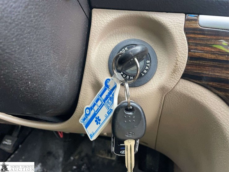 2012-hyundai-santa-fe-image-16