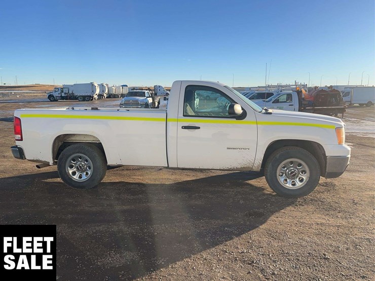 2013-gmc-sierra-1500-image-8