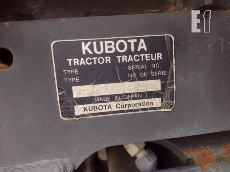 10-kubota-m108-tractor-image-5