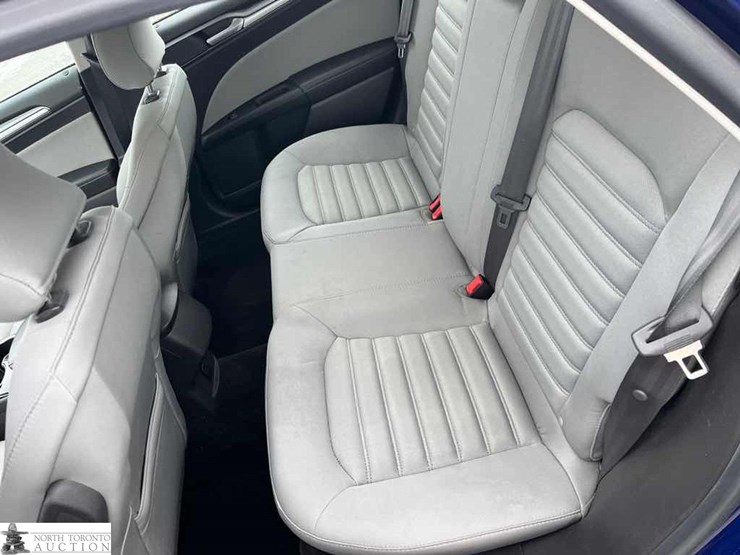 2015-ford-fusion-s-hybrid-image-19