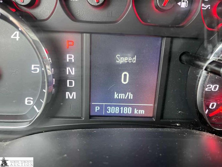 2016-chevrolet-silverado-1500-image-18