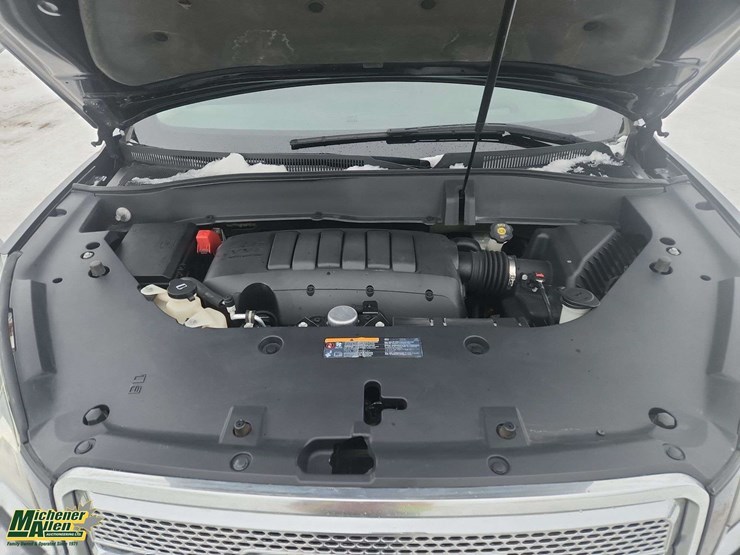 2015-gmc-acadia-image-29