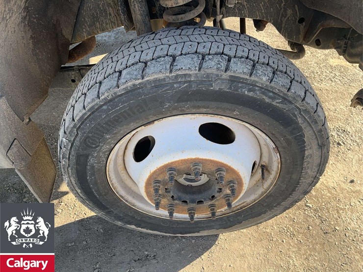 2012-ford-f550-image-12