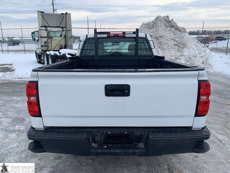 2018-chevrolet-silverado-1500-image-6