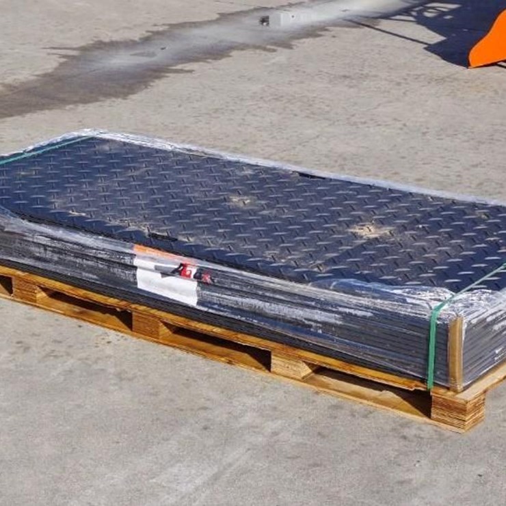 [15] ABOSS Diamond Plated Ground Protection Mats, Approx. 3.5' x 7.8' x .5", Unused, Retail: $3,700