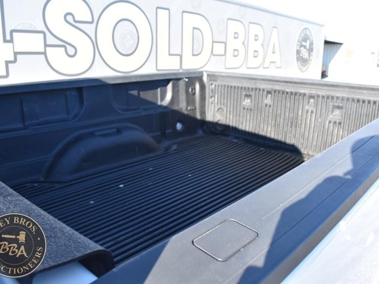 2014-chevrolet-silverado-1500-lt-image-14