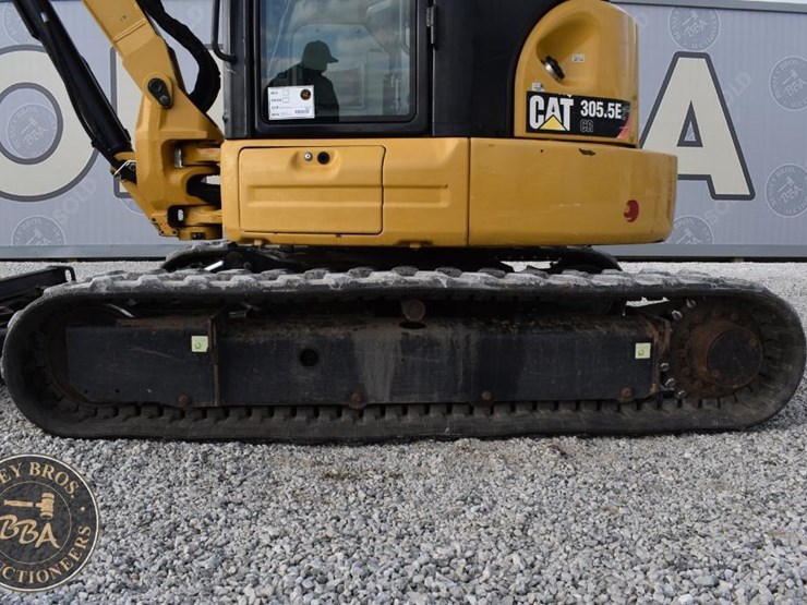 2019-caterpillar-305.5e2-cr-image-36