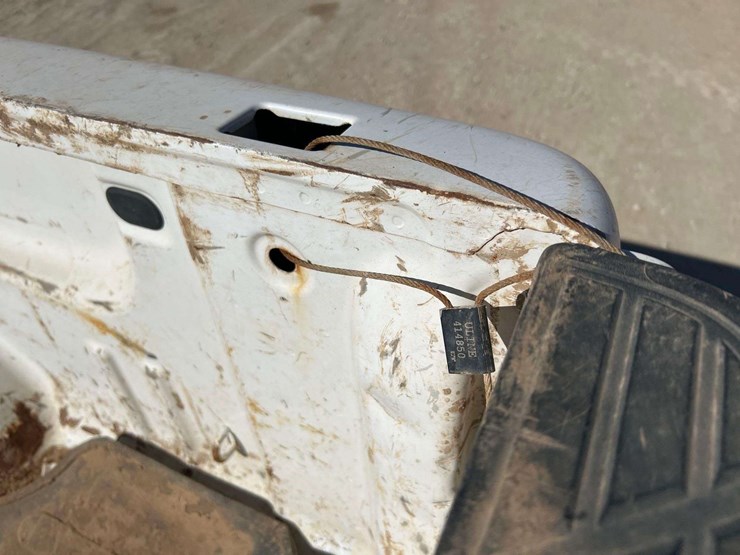 2013-chevrolet-silverado-1500-image-21