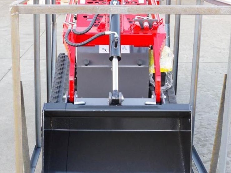 2026-agt-industrial-ysrt14-stand-on-mini-skid-steer-loader,-6"-track-belts,-32"-bucket,-unused-image-4