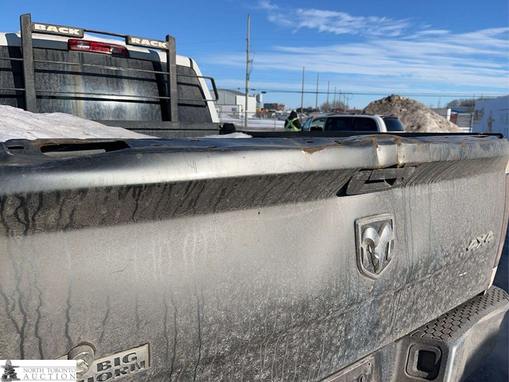 2012-dodge-2500-image-28