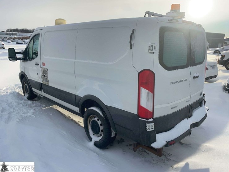 2016-ford-transit-image-3