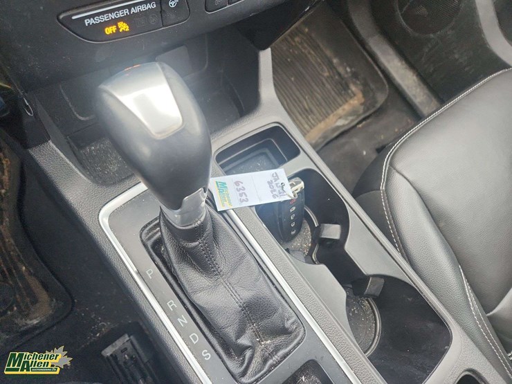 2018-ford-escape-titanium-image-17