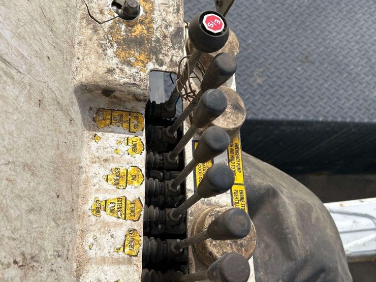 2019-ford-f550-image-36