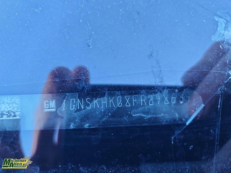 2015-chevrolet-suburban-image-34