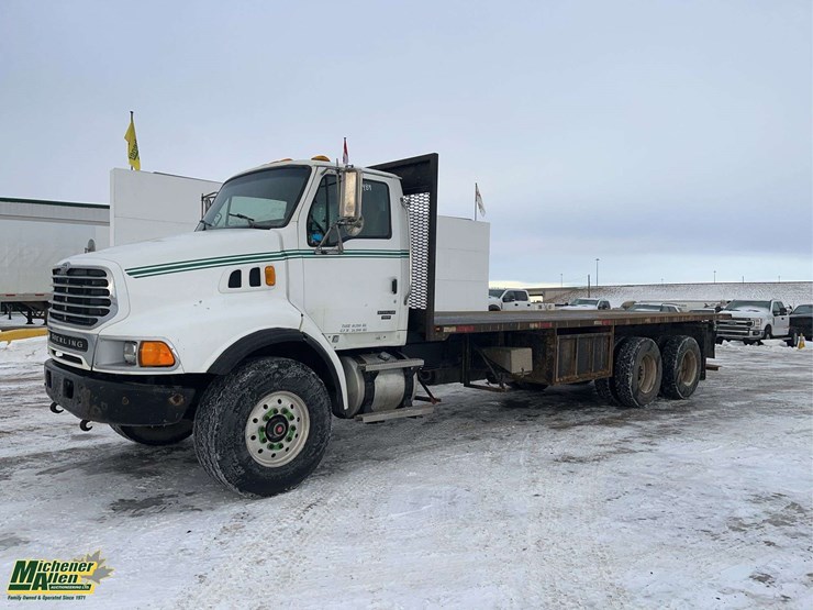 2007-sterling-lt9500-image-1