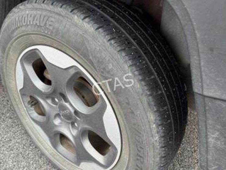 2016-jeep-renegade-image-9