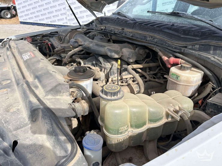 2019-ford-f550-image-8