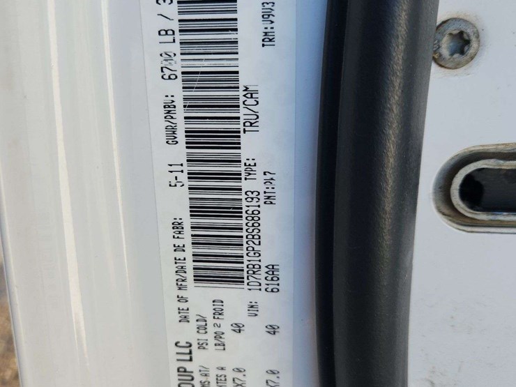 2011-dodge-1500-image-7