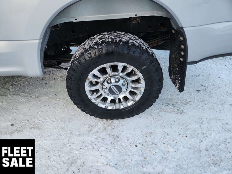 2022-ford-f250-image-12