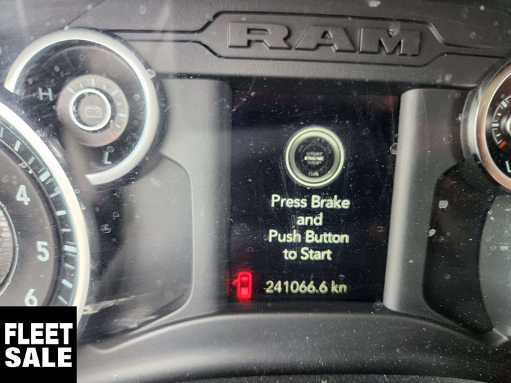 2019-dodge-2500-image-17