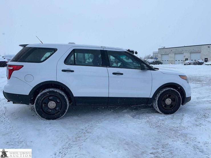 2015-ford-explorer-police-interceptor-image-7