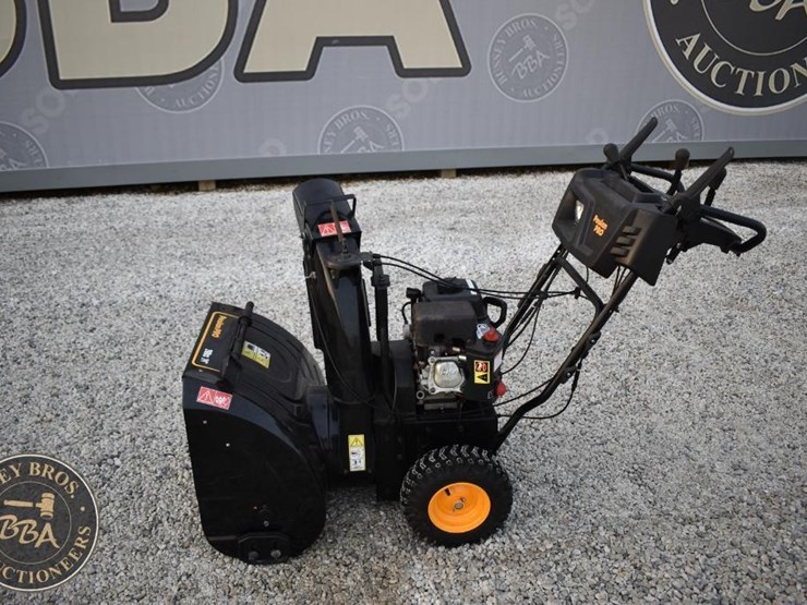 poulan-pro-24-inch-snow-blower-41331-image-2
