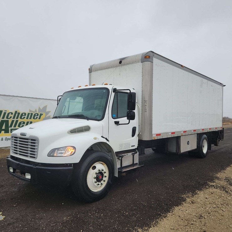 2007 FREIGHTLINER M2 106