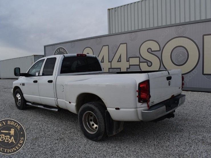 2007-dodge-ram-3500-image-3