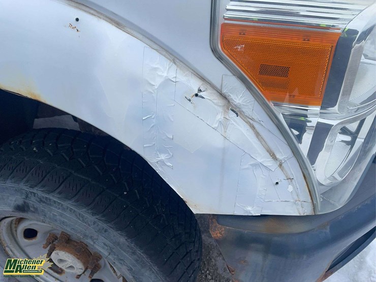 2011-ford-f250-image-24