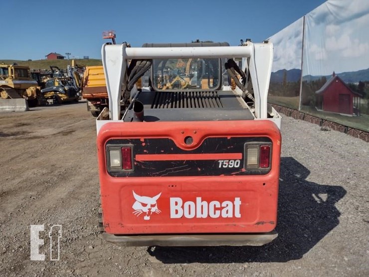 2020-bobcat-t590-image-4